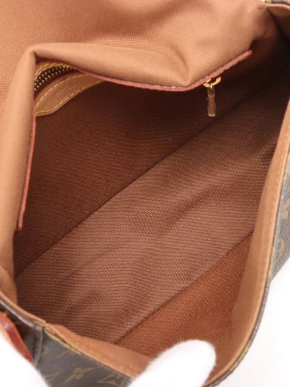 Louis Vuitton Monogram Mini Looping - Picture 7 of 11